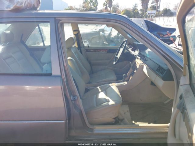 1991 MERCEDES-BENZ 300 WDBEA30D8MB297664 Photo 4