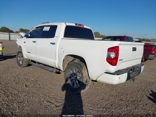 2016 TOYOTA TUNDRA 5TFHW5F17GX511706 Photo 2
