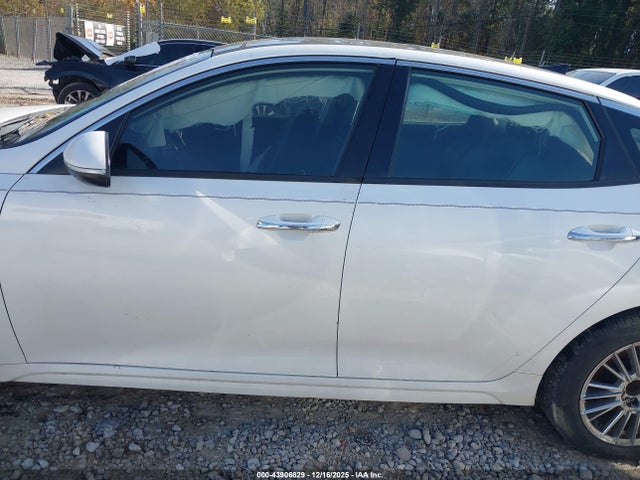 5XXGT4L35JG246027 KIA Optima S