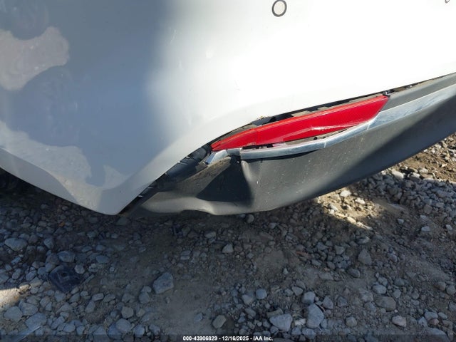 5XXGT4L35JG246027 KIA Optima S