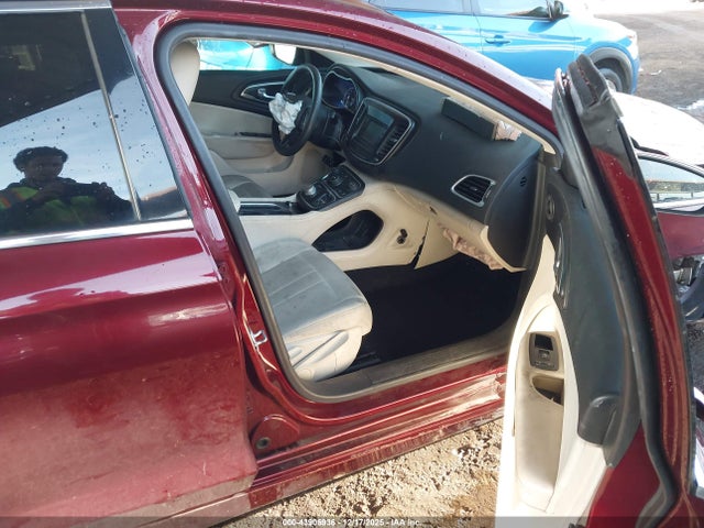 Продажа на аукционе авто 2016 Chrysler 200 Limited, vin: 1C3CCCAB8GN174258, номер лота: 43906936