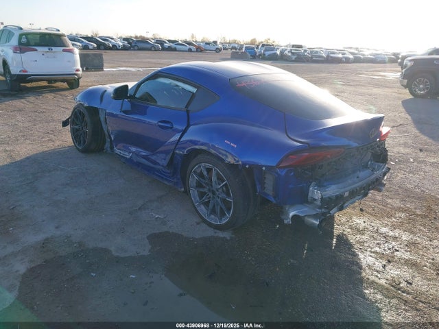 2023 TOYOTA GR SUPRA WZ1DB0G02PW058931 Photo 2