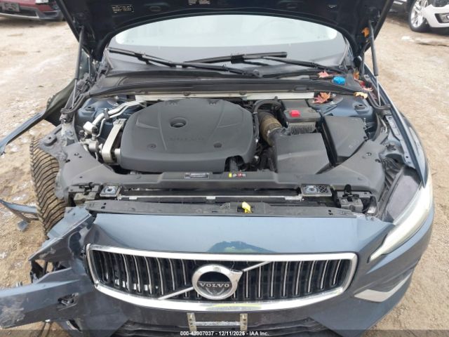 2019 VOLVO S60 7JRA22TL0KG009356 Photo 9