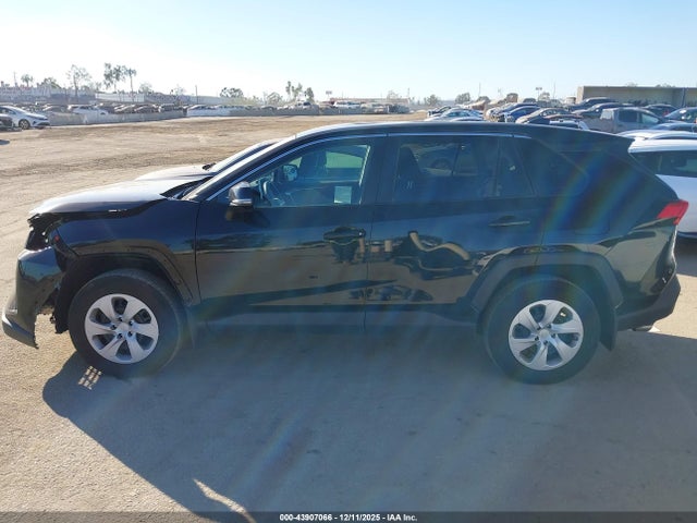 Toyota RAV4 LE 2024 2T3K1RFV3RC283629 Image 15