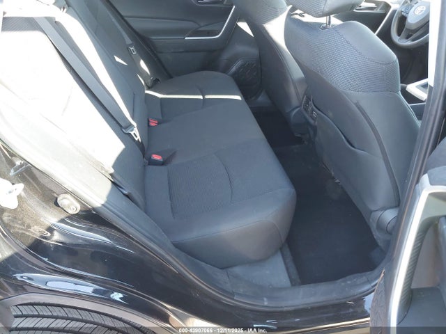 Toyota RAV4 LE 2024 2T3K1RFV3RC283629 Image 8