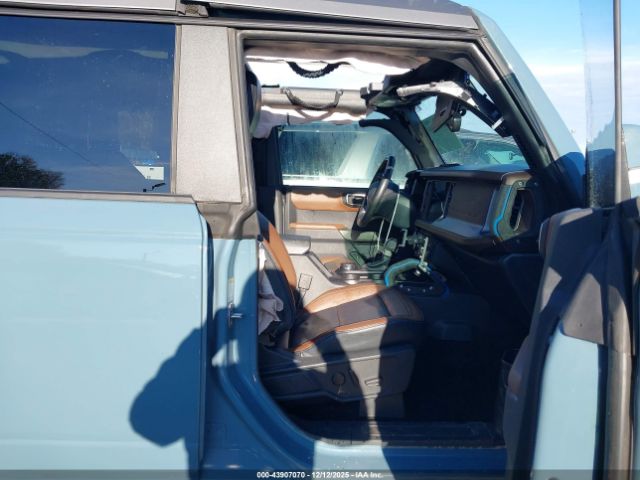 2022 FORD BRONCO 1FMEE5DP1NLA71186 Photo 4