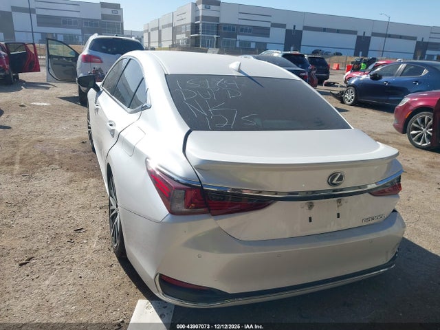 Продаж на аукціоні авто 2023 Lexus Es 300h, vin: 58ADA1C14PU034202, номер лоту: 43907073