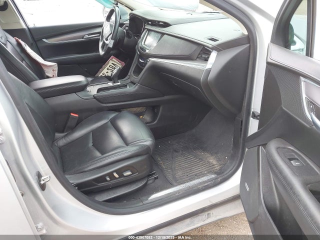 2018 CADILLAC XT5 1GYKNCRS0JZ103488 Photo 4