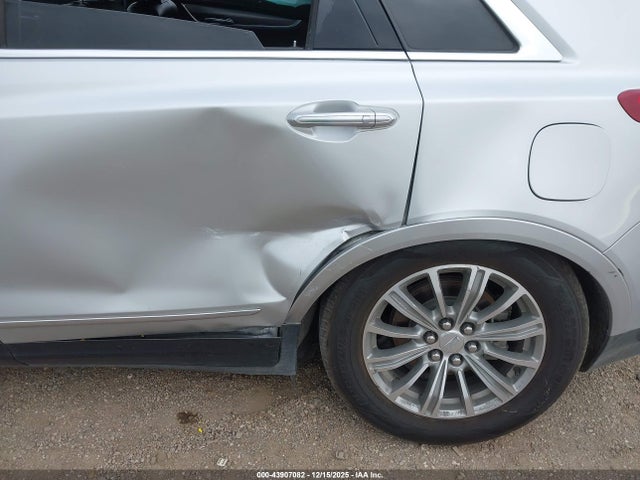 2018 CADILLAC XT5 1GYKNCRS0JZ103488 Photo 5