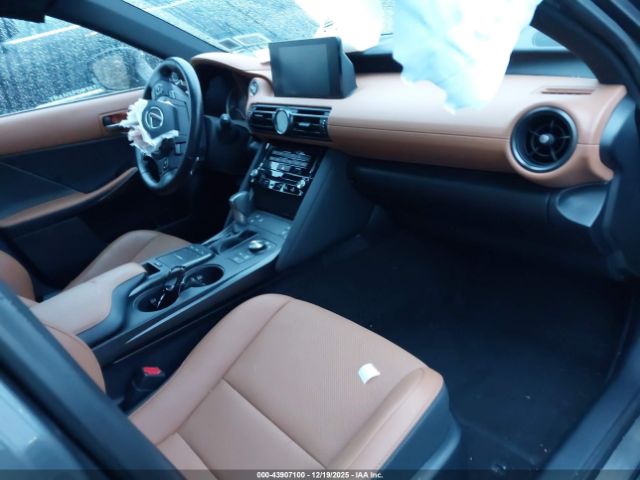 2023 LEXUS IS 300 JTHD81F20P5052023 Photo 4
