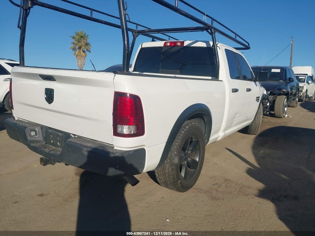 1C6RR6GG5LS158739 RAM 1500 Classic Warlock 4x2 6&#039;4 Box