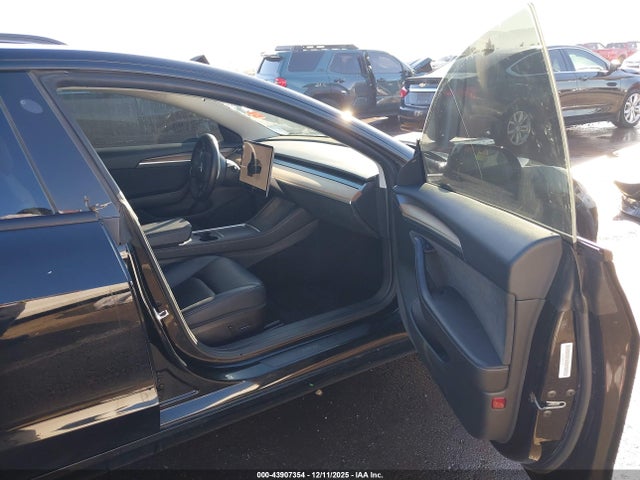 2022 TESLA MODEL 3 5YJ3E1EA6NF371663 Photo 4