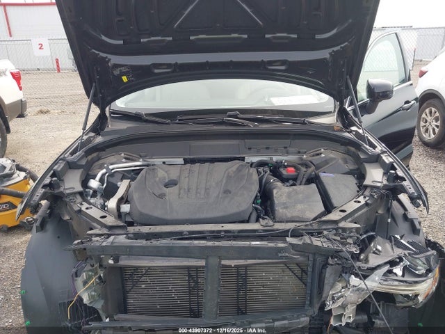 2023 VOLVO XC60 YV4L12DV6P1218506 Photo 9