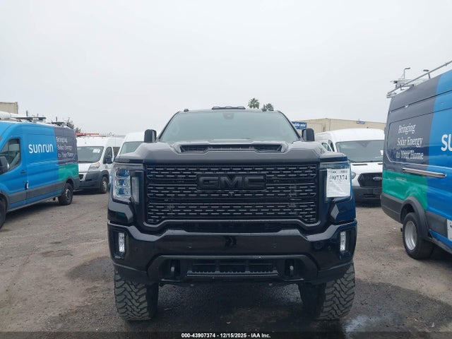 1GT49WEY9NF274746 GMC Sierra 3500hd 4wd Long Bed Denali