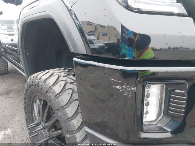 1GT49WEY9NF274746 GMC Sierra 3500hd 4wd Long Bed Denali