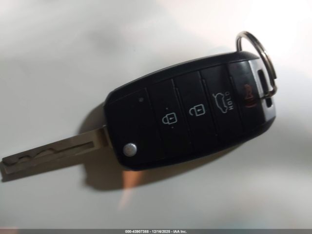 2018 KIA SORENTO 5XYPG4A33JG405288 Photo 10