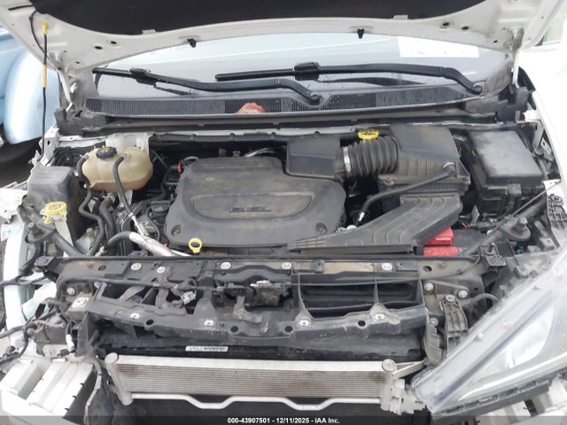 Продажа на аукционе авто 2019 Chrysler Pacifica Touring L, vin: 2C4RC1BG2KR626933, номер лота: 43907501