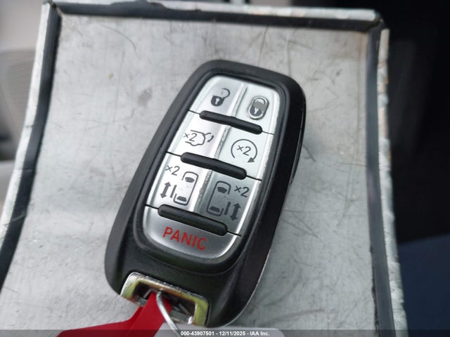 Продажа на аукционе авто 2019 Chrysler Pacifica Touring L, vin: 2C4RC1BG2KR626933, номер лота: 43907501