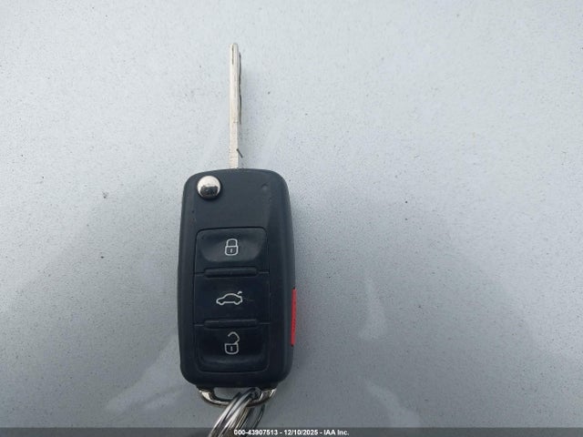 Продажа на аукционе авто 2015 Volkswagen Passat 2.0l Tdi Se, vin: 1VWBV7A33FC060869, номер лота: 43907513