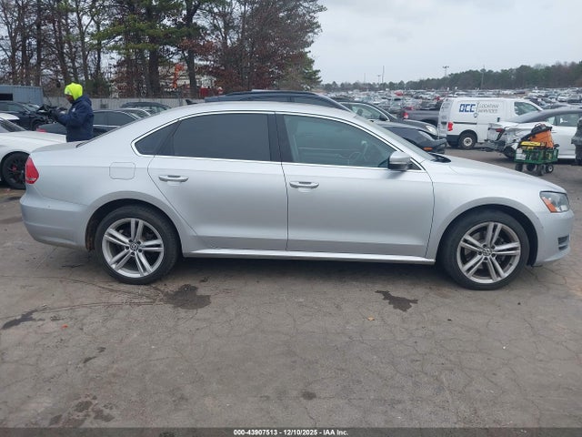 Продажа на аукционе авто 2015 Volkswagen Passat 2.0l Tdi Se, vin: 1VWBV7A33FC060869, номер лота: 43907513