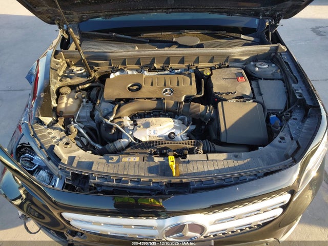 W1N4M4HB0MW088174 Mercedes-Benz Glb 250 4matic