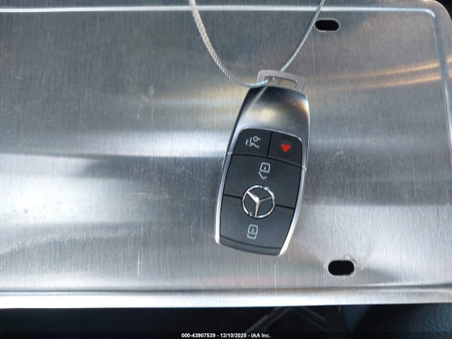 W1N4M4HB0MW088174 Mercedes-Benz Glb 250 4matic