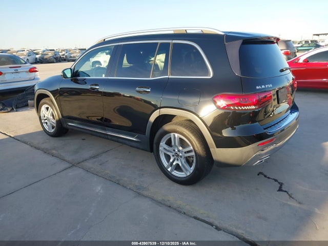 W1N4M4HB0MW088174 Mercedes-Benz Glb 250 4matic
