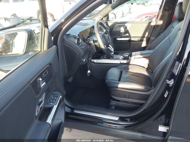 W1N4M4HB0MW088174 Mercedes-Benz Glb 250 4matic