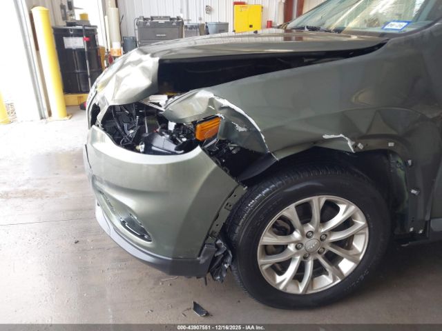 2019 JEEP CHEROKEE 1C4PJLCB0KD325530 Photo 5