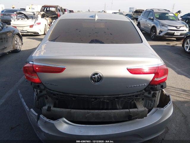 1G4ZP5SS5HU210768 Buick Lacrosse Essence