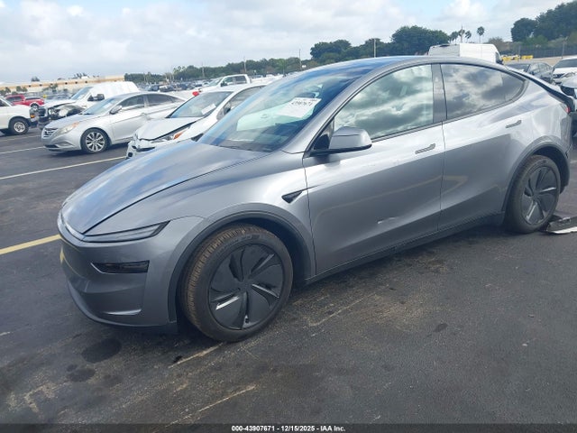 2026 TESLA MODEL Y 7SAYGDED7TA457735 Photo 1