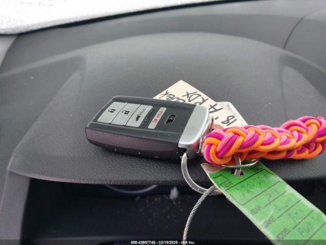 2018 ACURA RDX 5J8TB3H57JL008428 Photo 10