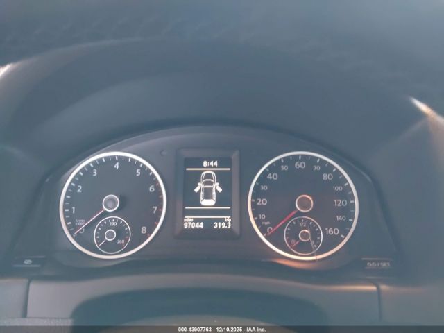 2011 VOLKSWAGEN TIGUAN WVGBV7AX2BW531856 Photo 6