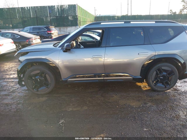 KNDAEFS58R6021710 KIA Ev9 Gt-line