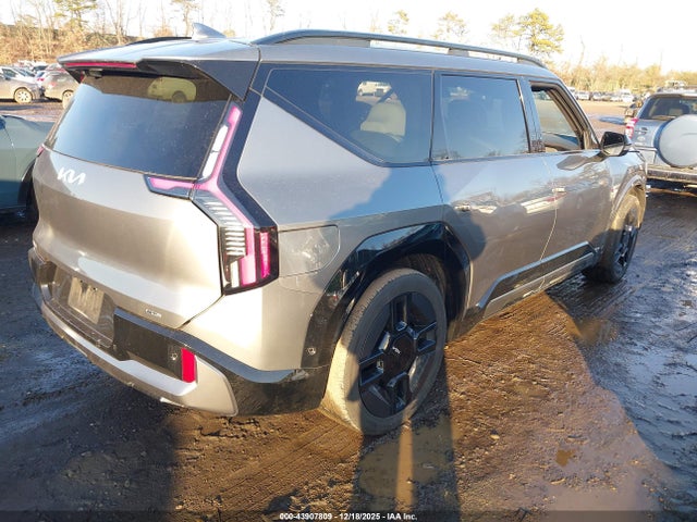 KNDAEFS58R6021710 KIA Ev9 Gt-line