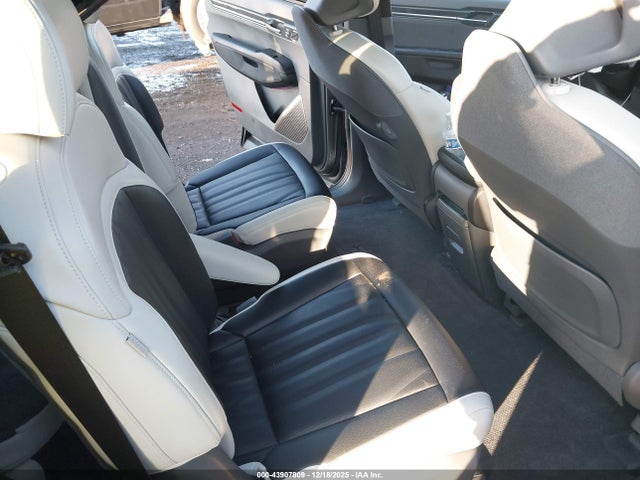 KNDAEFS58R6021710 KIA Ev9 Gt-line