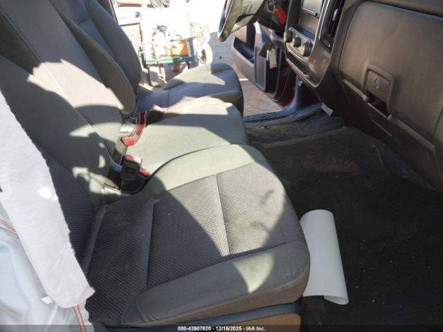 2017 CHEVROLET SILVERADO 1500 3GCUKREC4HG112598 Photo 4