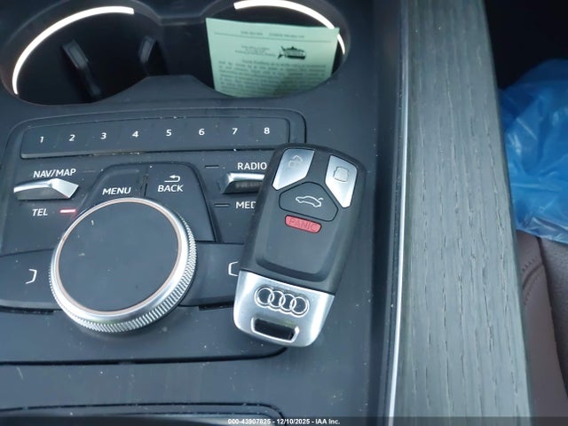 2019 AUDI A4 WAUGMAF46KN001448 Photo 10