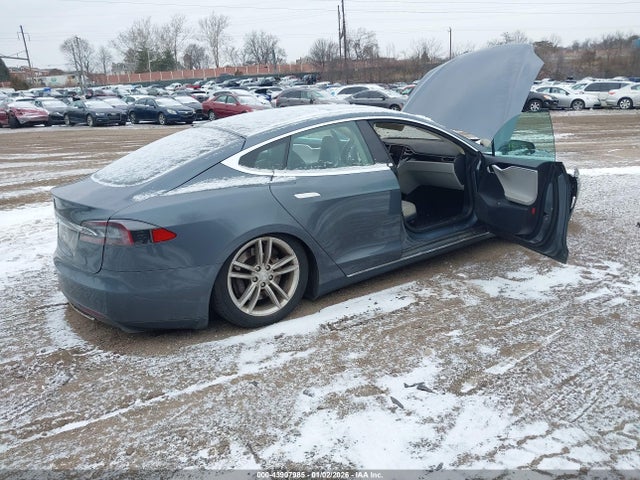2013 TESLA MODEL S 5YJSA1AC5DFP10247 Photo 3