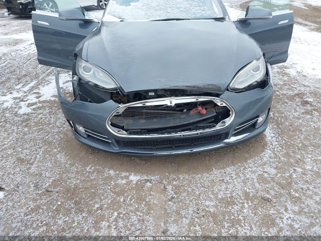 2013 TESLA MODEL S 5YJSA1AC5DFP10247 Photo 5