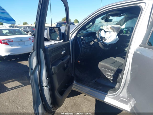 Продажа на аукционе авто 2025 Ram 1500 Tradesman  4x4 5'7 Box, vin: 1C6SRFGP2SN706565, номер лота: 43907995