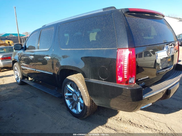 2013 CADILLAC ESCALADE ESV 1GYS4KEFXDR188057 Photo 2
