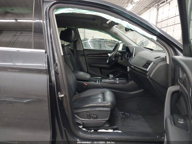 2018 AUDI Q5 WA1BNAFY3J2126043 Photo 4