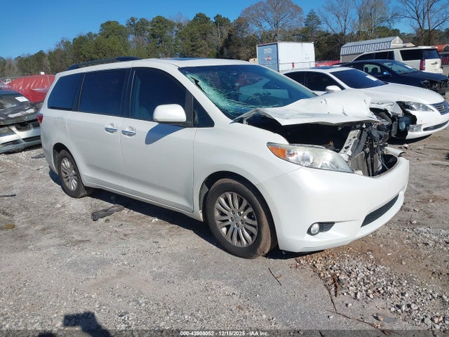 2017 TOYOTA SIENNA 5TDYZ3DC9HS894927