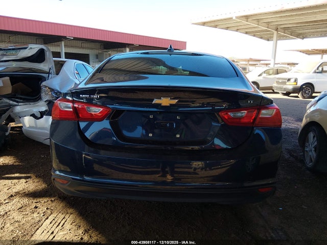 1G1ZE5ST5HF195835 Chevrolet MALIBU 1LT