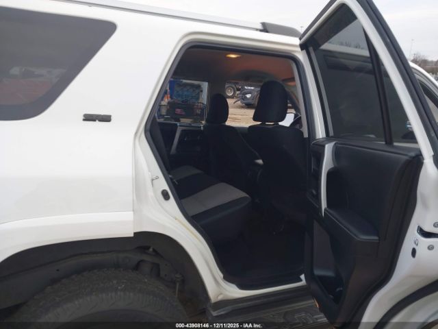 2023 TOYOTA 4RUNNER JTEMU5JR0P6141248 Photo 7