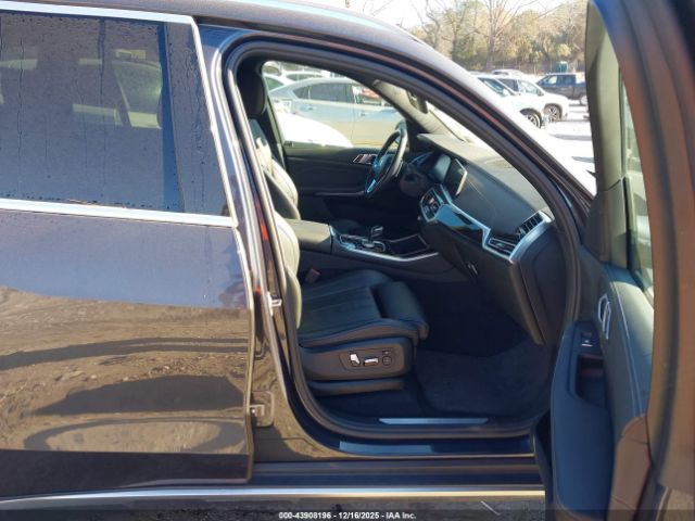 2021 BMW X5 5UXCR6C03M9G89925 Photo 4