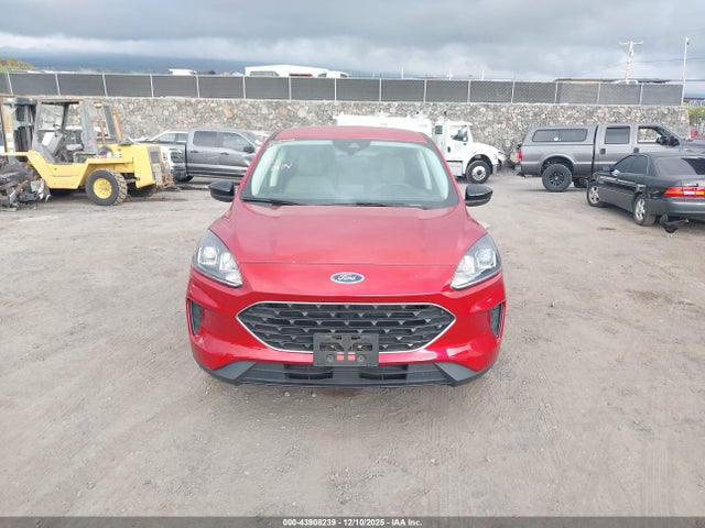 1FMCU0G66NUA82954 Ford ESCAPE SE