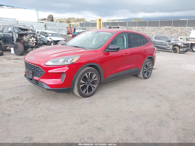 1FMCU0G66NUA82954 Ford ESCAPE SE