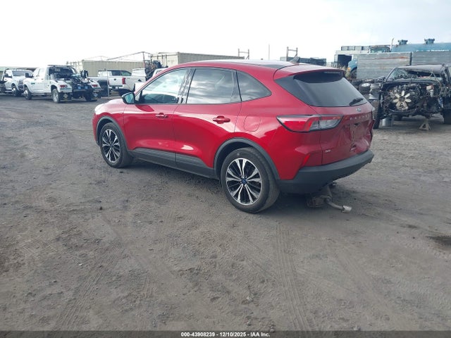 1FMCU0G66NUA82954 Ford ESCAPE SE